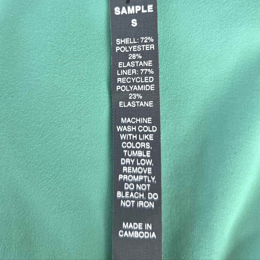 Vuori One Shot Tennis Dress NWT Tennis Prep Casual Performance Wear Athleisure - Picture 11 of 13